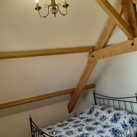 Bonne Chere, Family Friendly With Pool Lps Holiday home Malguenac